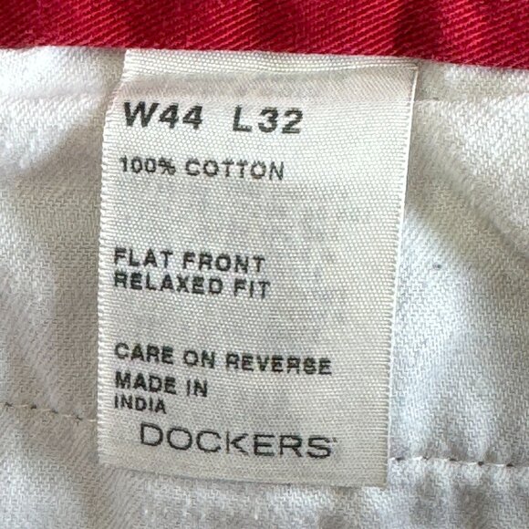 Dockers Iconic Khaki Pants Mens 44X32 Beige Flat Front Straight Leg Relaxed Fit - Picture 5 of 12